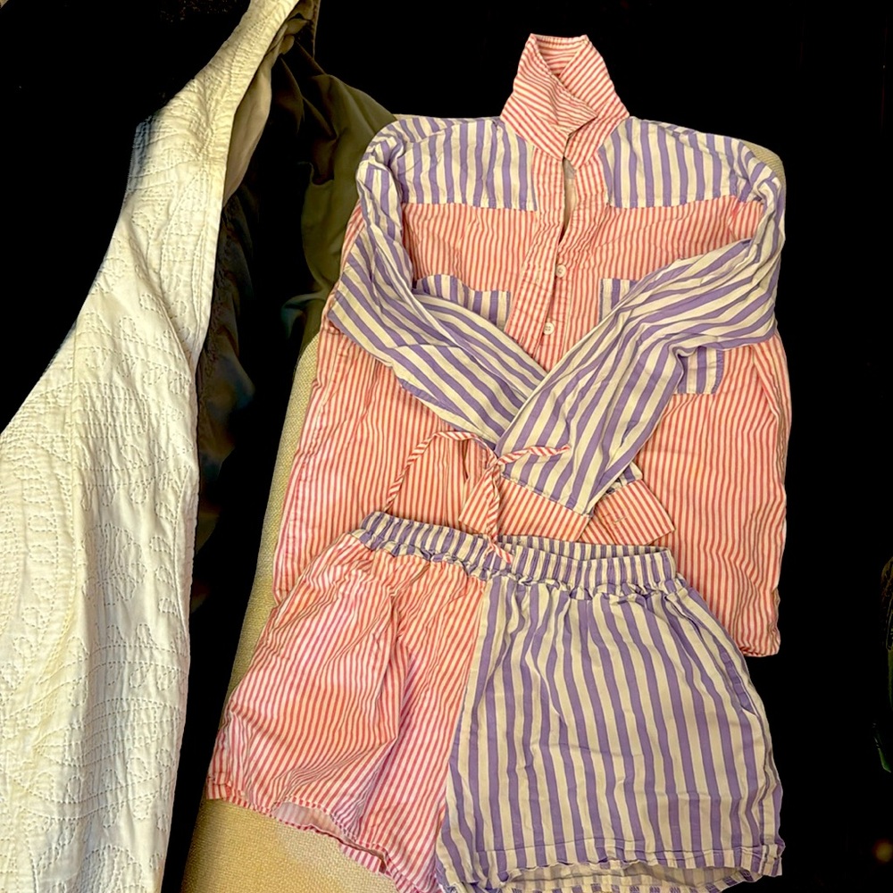 100% cotton lounge wear in size small